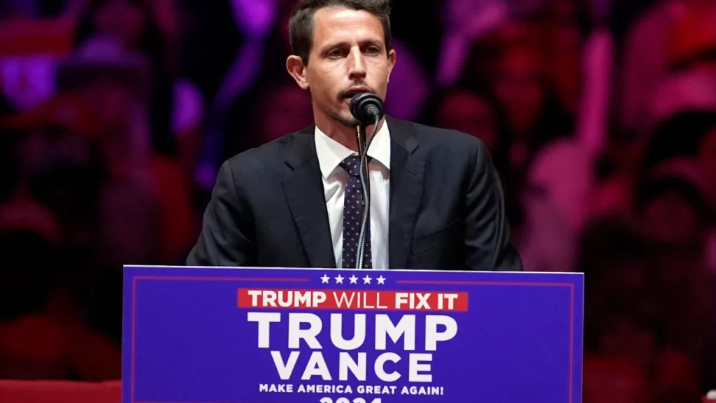 Tony Hinchcliffe Calls Puerto Rico ‘Floating Island Of Garbage’—Campaign Says Joke Doesn’t Reflect Trump’s Views